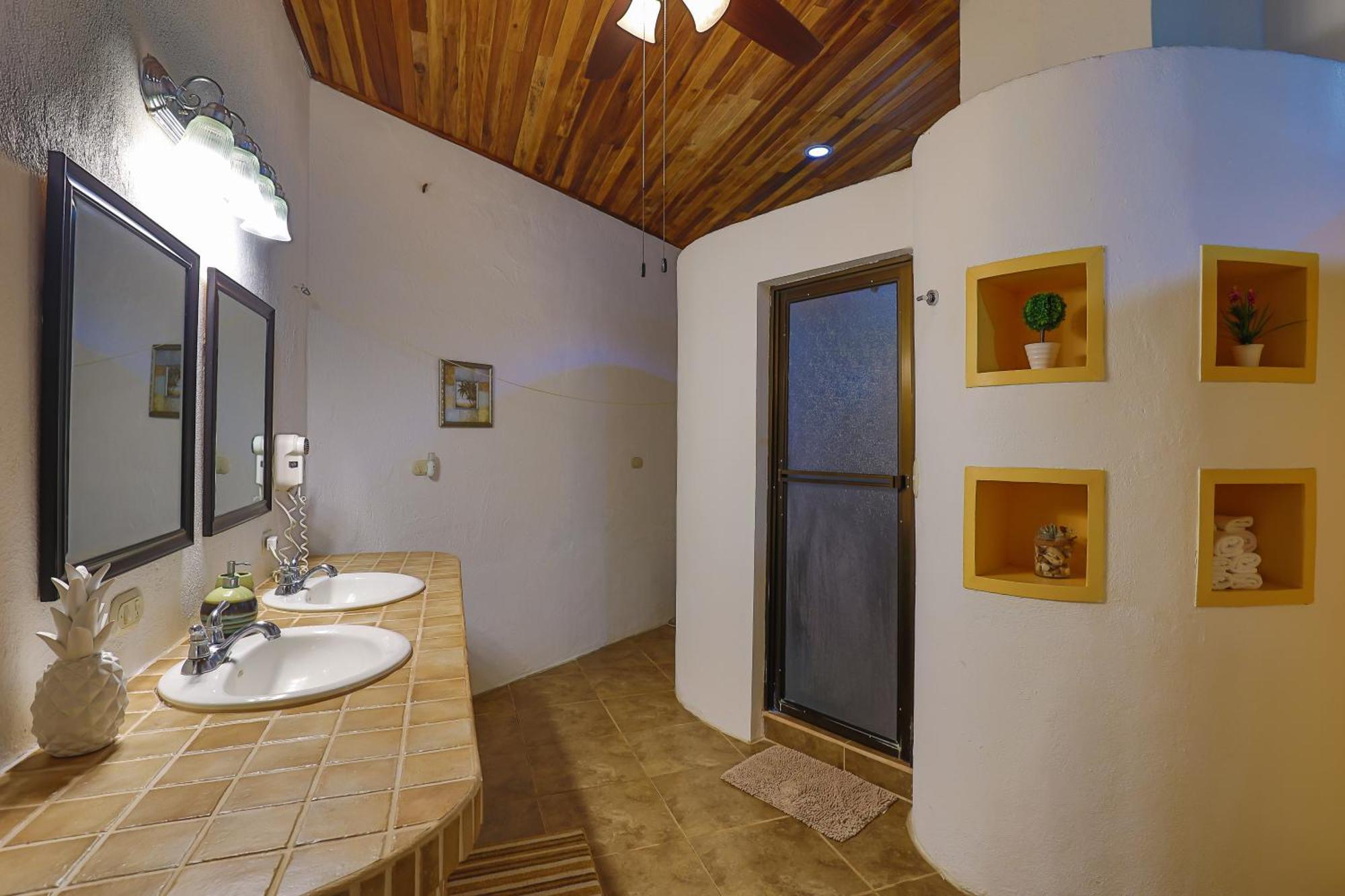 Jungle Creek Aparthotel Manuel Antonio Rom bilde