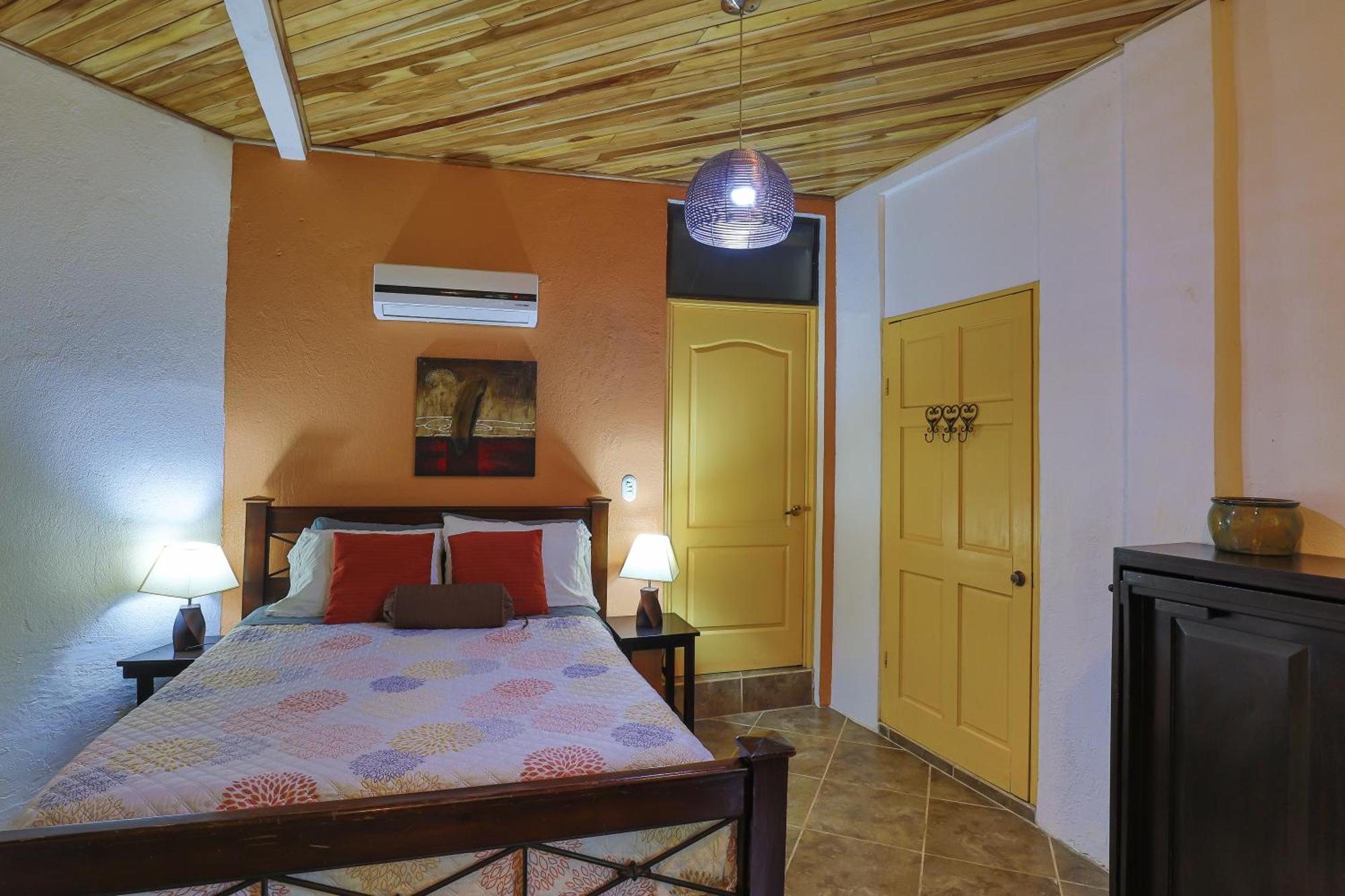 Jungle Creek Aparthotel Manuel Antonio Rom bilde