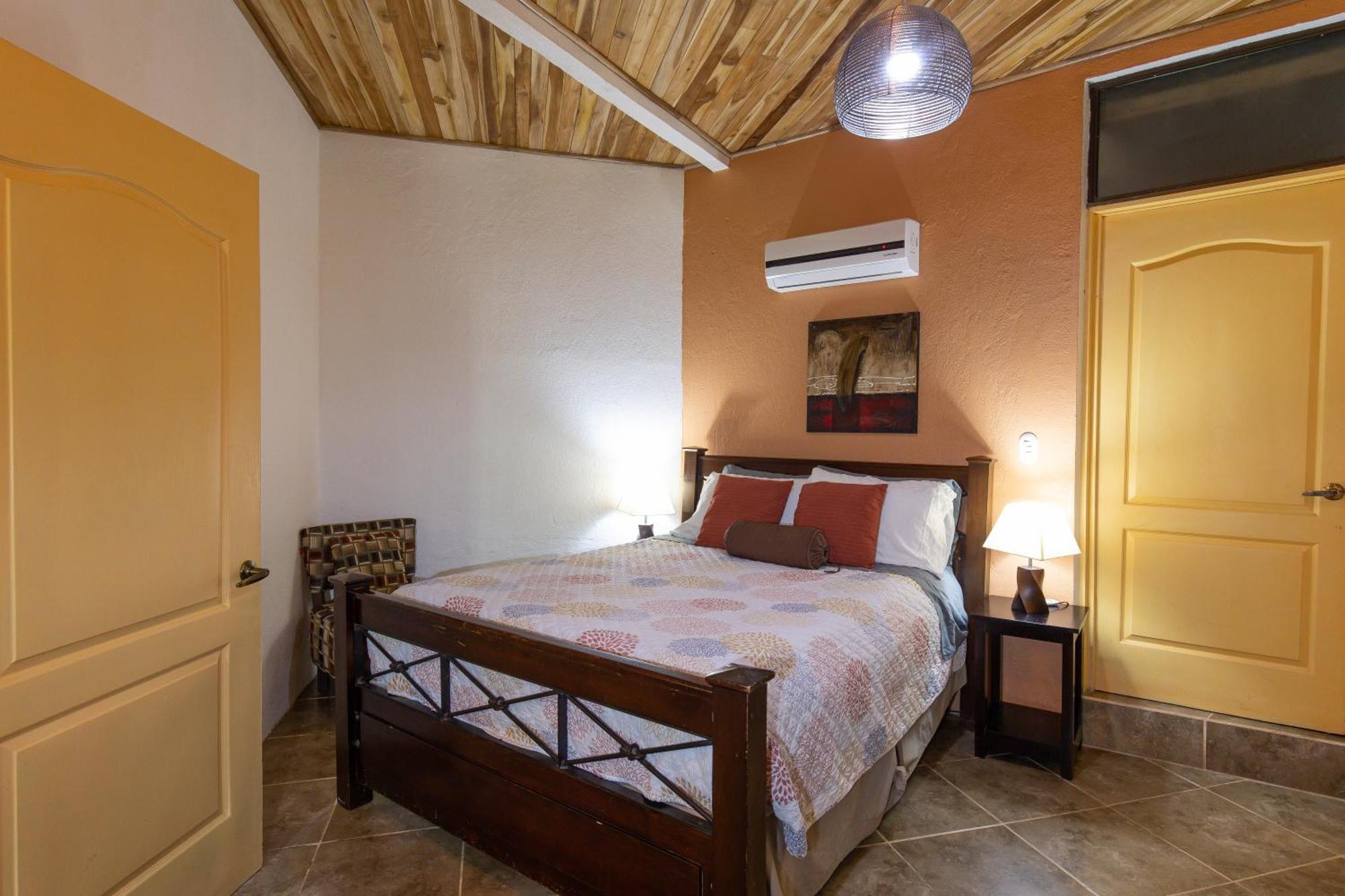 Jungle Creek Aparthotel Manuel Antonio Rom bilde